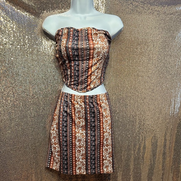 SHEIN womens 2 piece skirt & crop top set - Picture 1 of 3